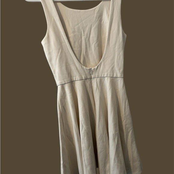 Elegant Cream Sleeveless Dress Amanda uprichard - Picture 2 of 4